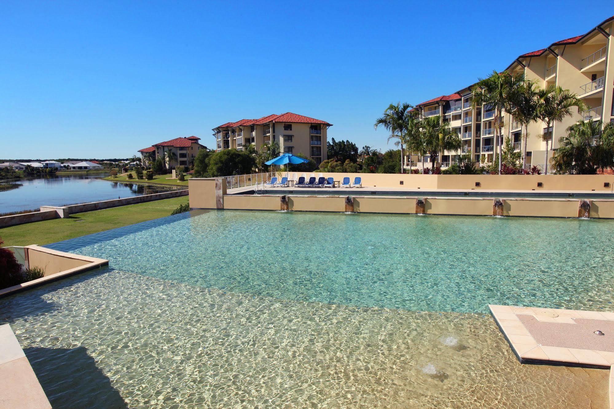 Pelican Waters Golf Resort Caloundra Exterior foto